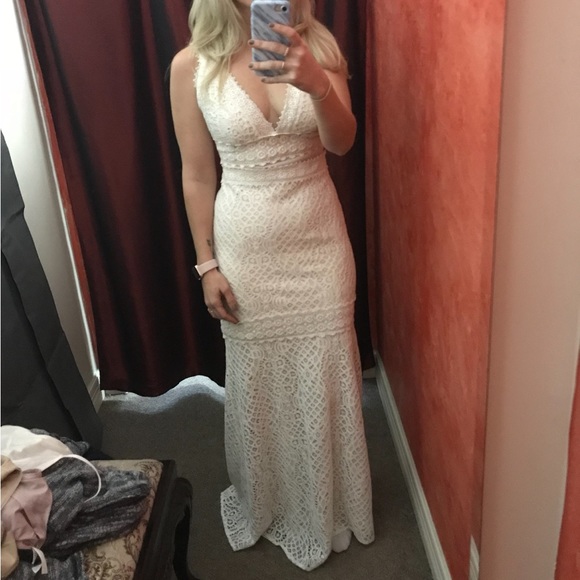 BHLDN KIELY GOWN! - Picture 2 of 16